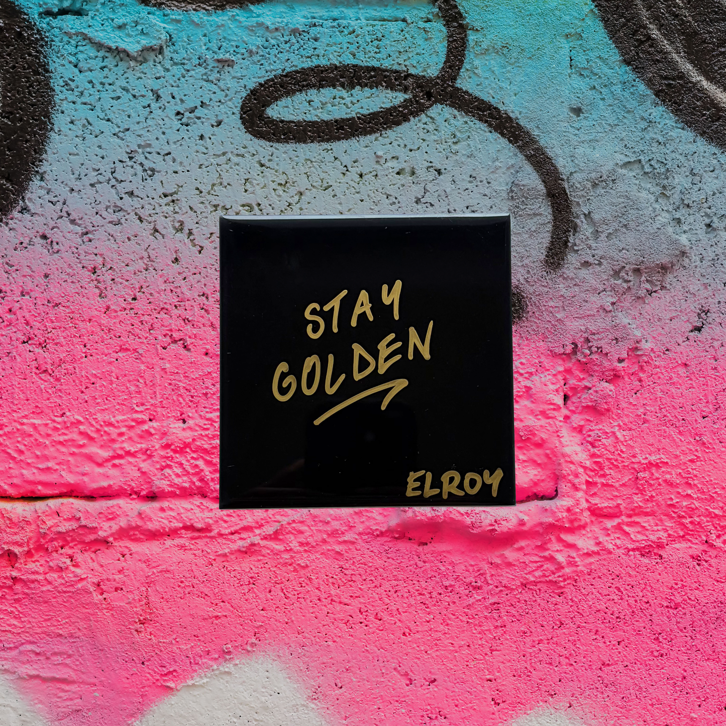 STAY GOLDEN TILE
